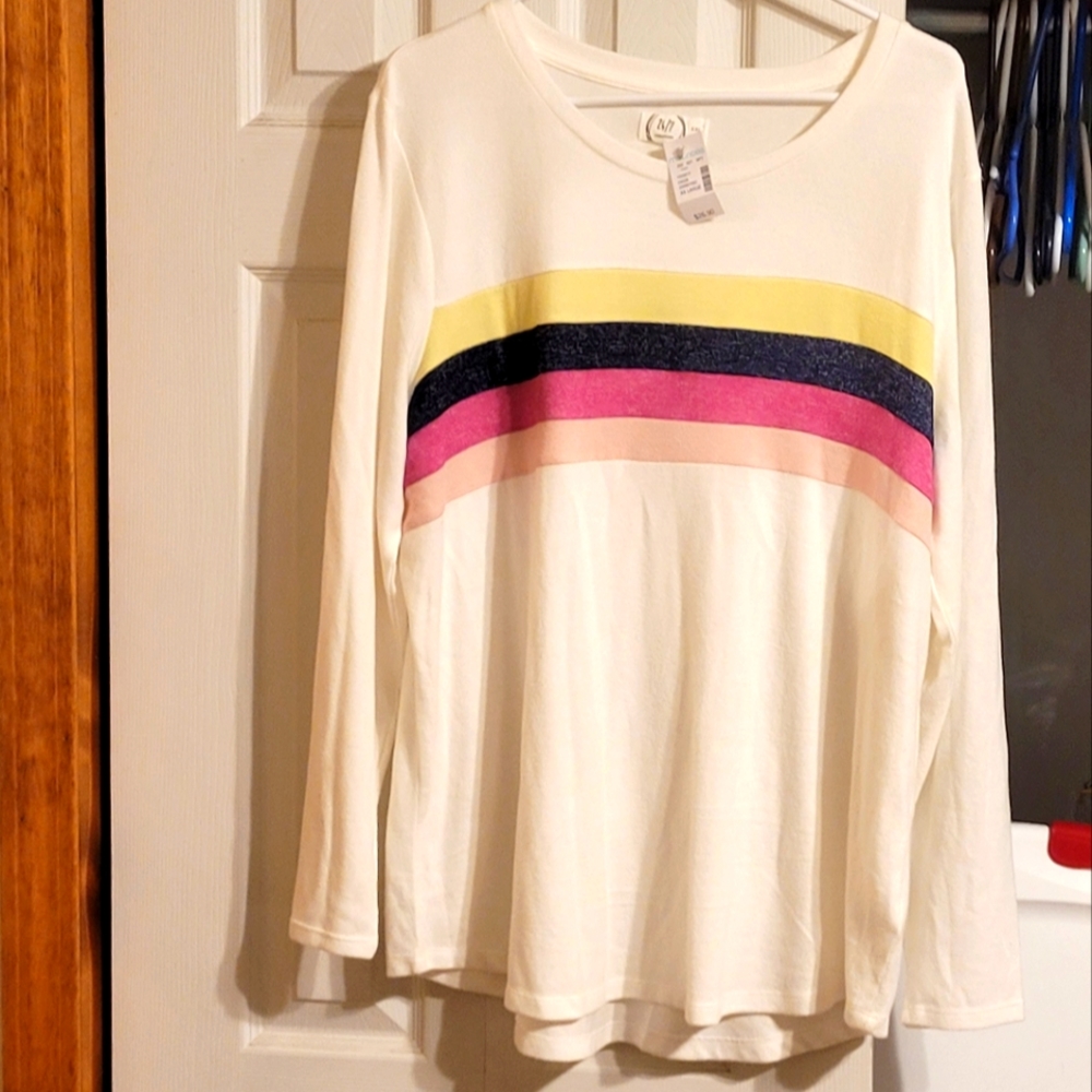 Maurices shirt